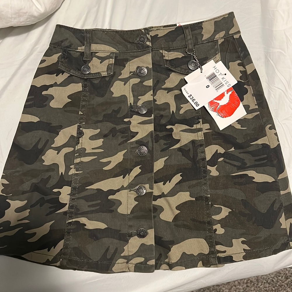 Hot Kiss Camo jean skirt